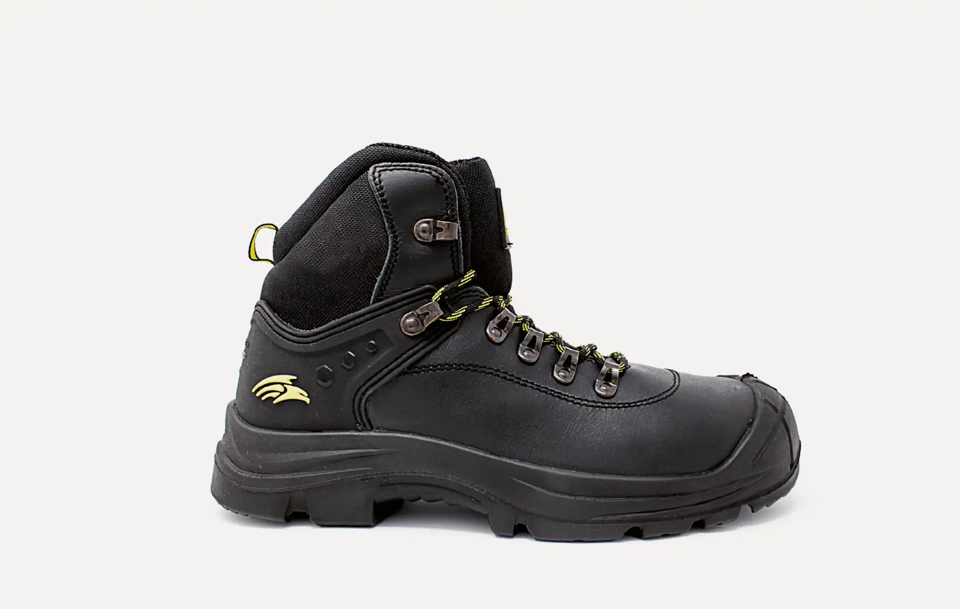 PB1C BLACK HIGH Scarpa antinfortunistica Media linea Bases nere su sfondo bianco